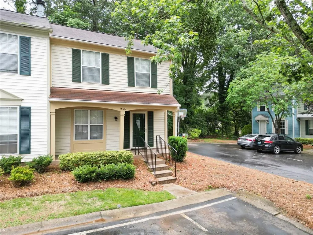 1606 Queen Anne Court, Sandy Springs, Georgia 30350, 2 Bedrooms Bedrooms, ,2 BathroomsBathrooms,Residential,Sold,1606 Queen Anne Court,7222514