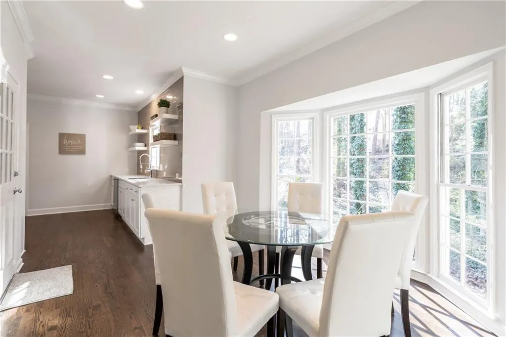 225 Mark Trail, Sandy Springs, Georgia 30328, 5 Bedrooms Bedrooms, ,3 BathroomsBathrooms,Residential,Sold,225 Mark Trail,6695852