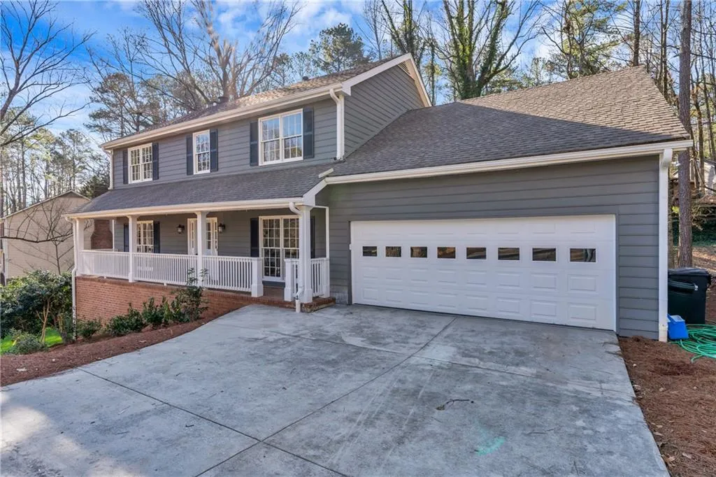 225 Mark Trail, Sandy Springs, Georgia 30328, 5 Bedrooms Bedrooms, ,3 BathroomsBathrooms,Residential,Sold,225 Mark Trail,6695852