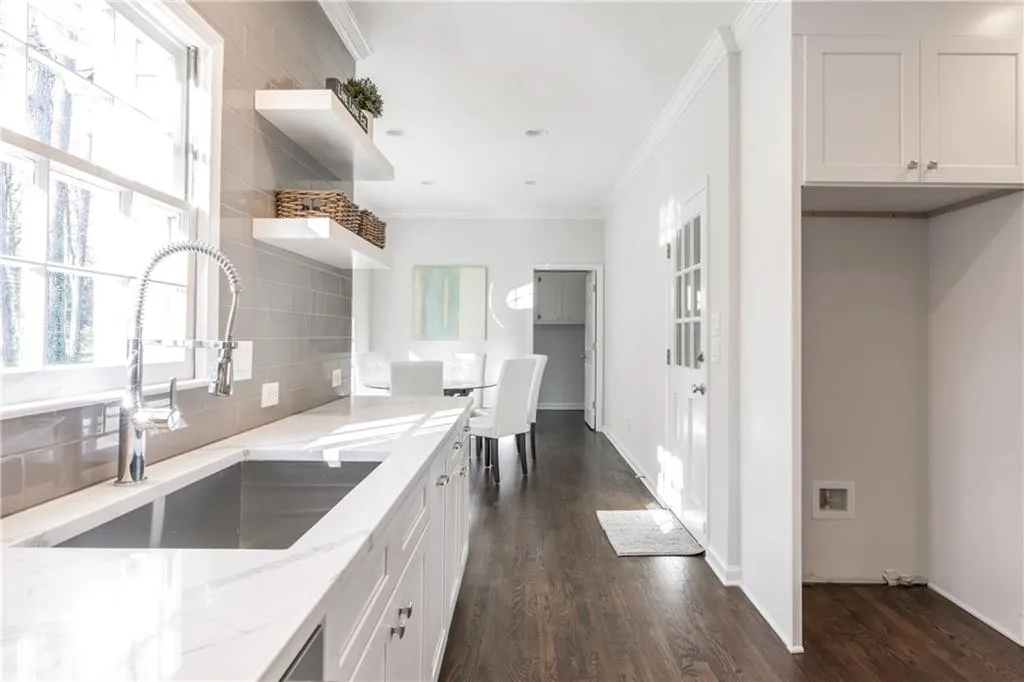 225 Mark Trail, Sandy Springs, Georgia 30328, 5 Bedrooms Bedrooms, ,3 BathroomsBathrooms,Residential,Sold,225 Mark Trail,6695852