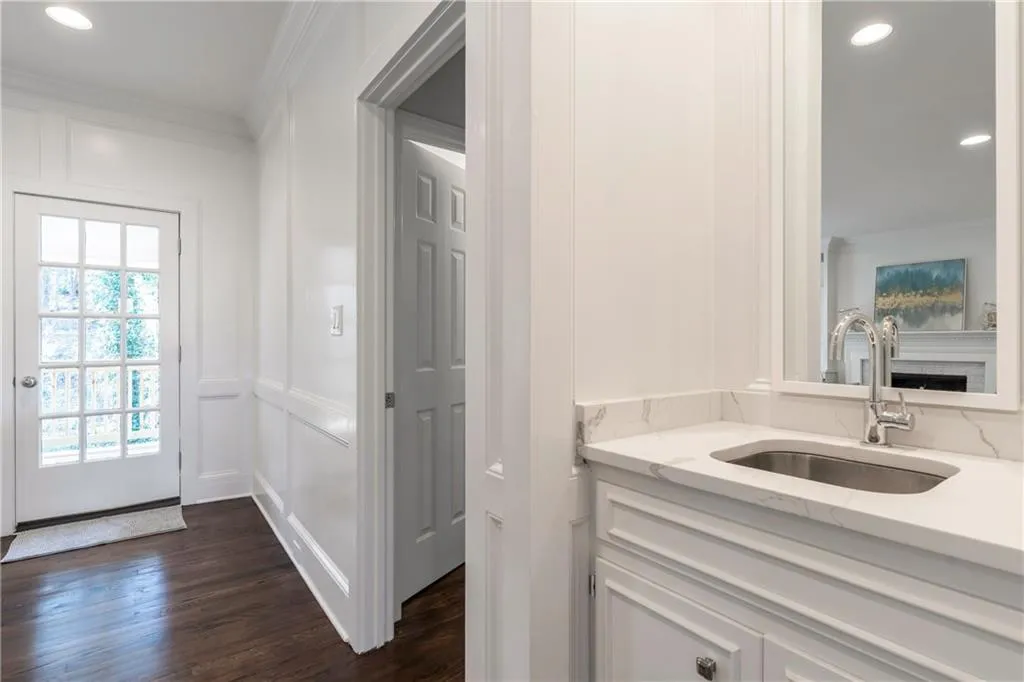 225 Mark Trail, Sandy Springs, Georgia 30328, 5 Bedrooms Bedrooms, ,3 BathroomsBathrooms,Residential,Sold,225 Mark Trail,6695852