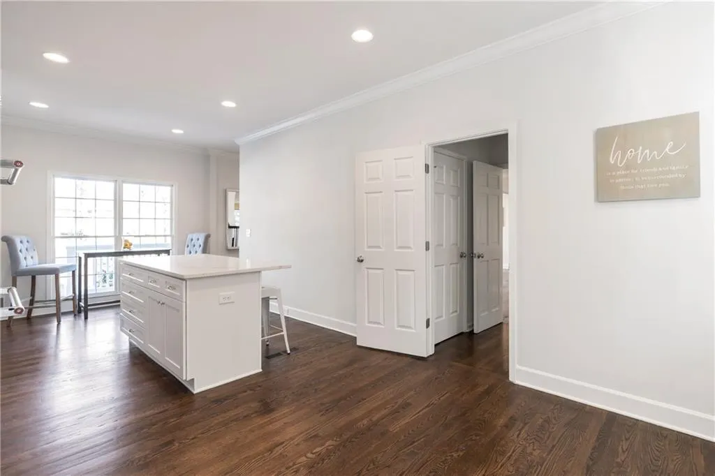 225 Mark Trail, Sandy Springs, Georgia 30328, 5 Bedrooms Bedrooms, ,3 BathroomsBathrooms,Residential,Sold,225 Mark Trail,6695852