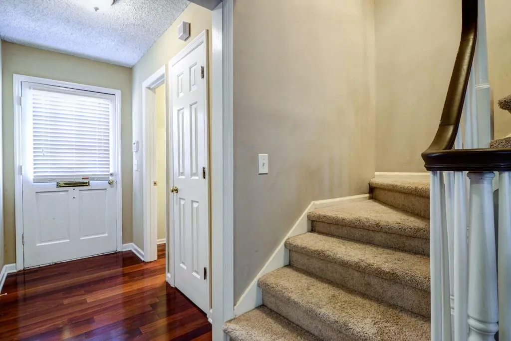 38 W Ferry Drive Ne, Atlanta, Georgia 30319, 3 Bedrooms Bedrooms, ,3 BathroomsBathrooms,Residential,Sold,38 W Ferry Drive Ne,5634172