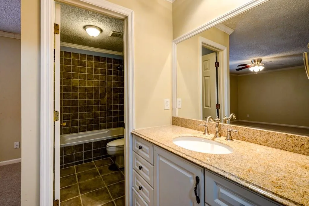 38 W Ferry Drive Ne, Atlanta, Georgia 30319, 3 Bedrooms Bedrooms, ,3 BathroomsBathrooms,Residential,Sold,38 W Ferry Drive Ne,5634172