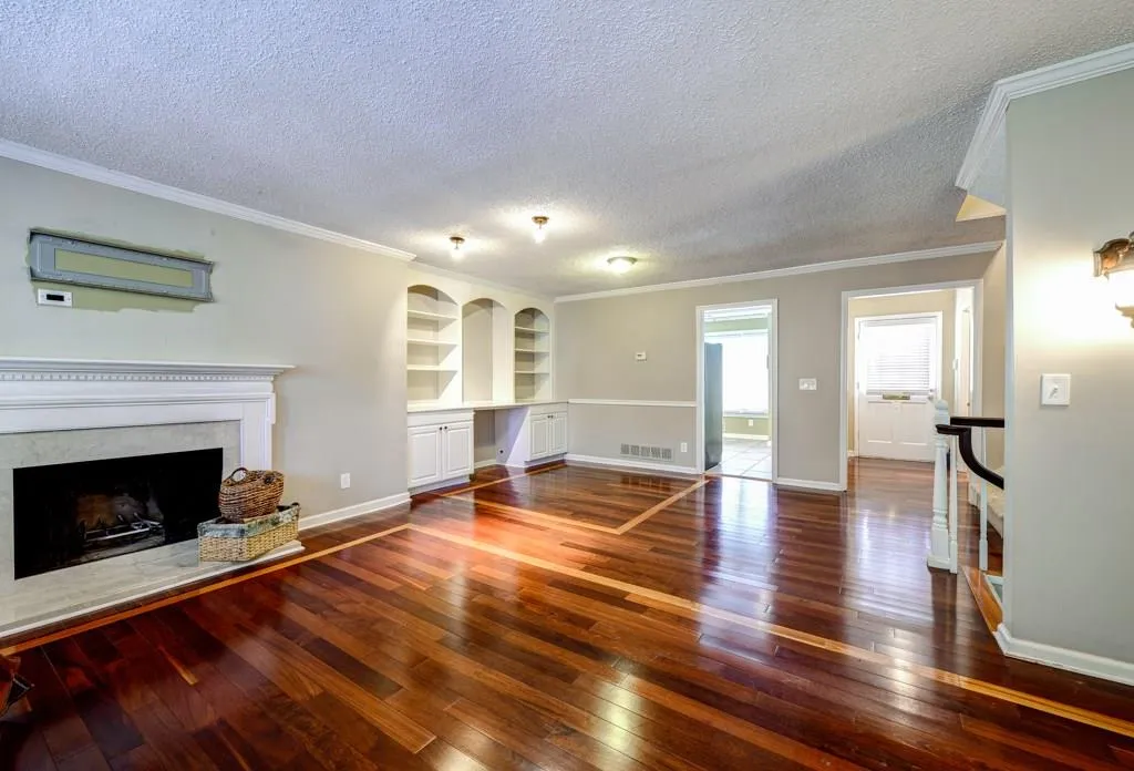 38 W Ferry Drive Ne, Atlanta, Georgia 30319, 3 Bedrooms Bedrooms, ,3 BathroomsBathrooms,Residential,Sold,38 W Ferry Drive Ne,5634172