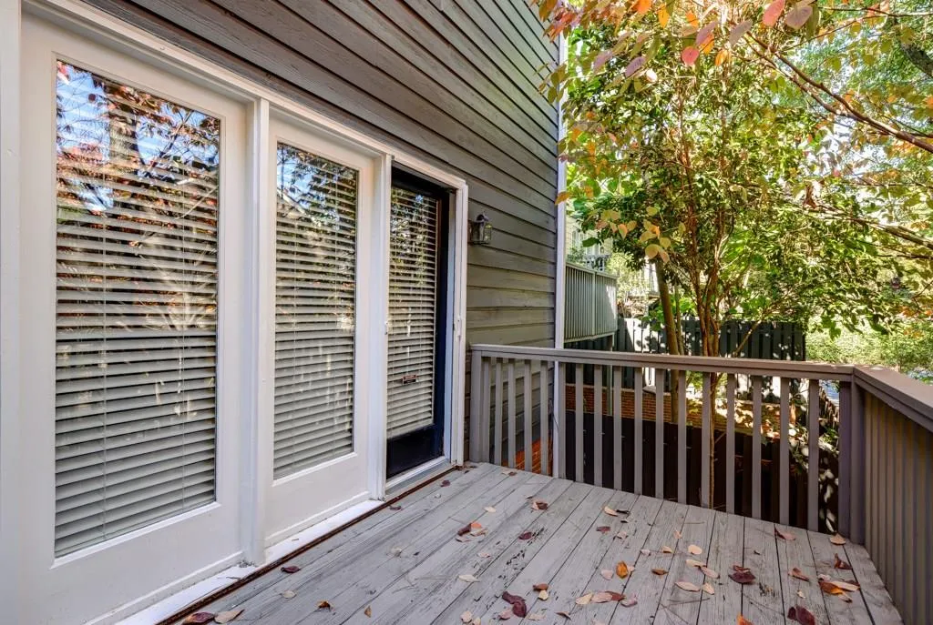 38 W Ferry Drive Ne, Atlanta, Georgia 30319, 3 Bedrooms Bedrooms, ,3 BathroomsBathrooms,Residential,Sold,38 W Ferry Drive Ne,5634172