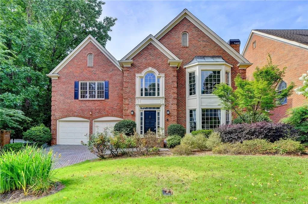 235 Grosvenor Place, Sandy Springs, Georgia 30328, 3 Bedrooms Bedrooms, ,3 BathroomsBathrooms,Residential,Sold,235 Grosvenor Place,7241860