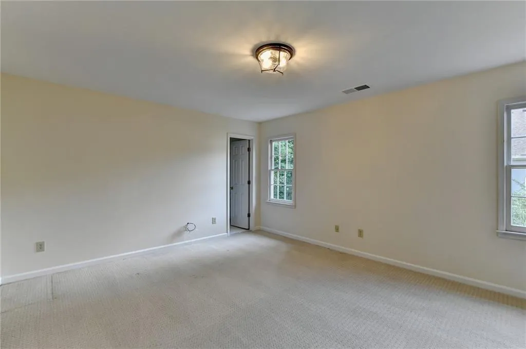 235 Grosvenor Place, Sandy Springs, Georgia 30328, 3 Bedrooms Bedrooms, ,3 BathroomsBathrooms,Residential,Sold,235 Grosvenor Place,7241860