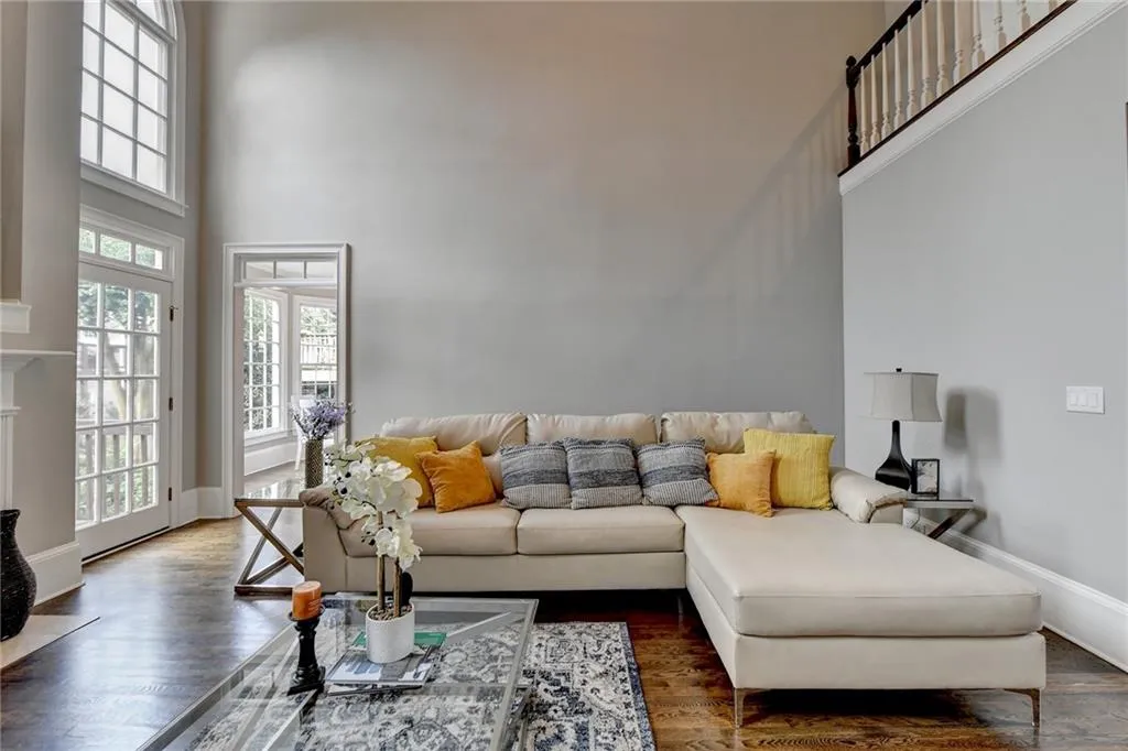 235 Grosvenor Place, Sandy Springs, Georgia 30328, 3 Bedrooms Bedrooms, ,3 BathroomsBathrooms,Residential,Sold,235 Grosvenor Place,7241860