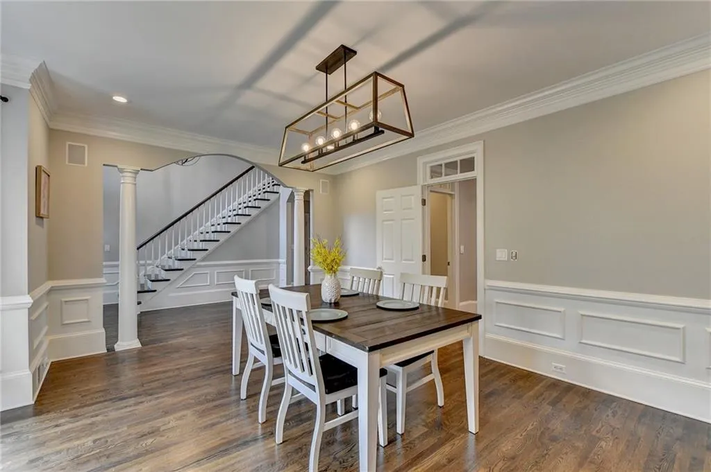 235 Grosvenor Place, Sandy Springs, Georgia 30328, 3 Bedrooms Bedrooms, ,3 BathroomsBathrooms,Residential,Sold,235 Grosvenor Place,7241860