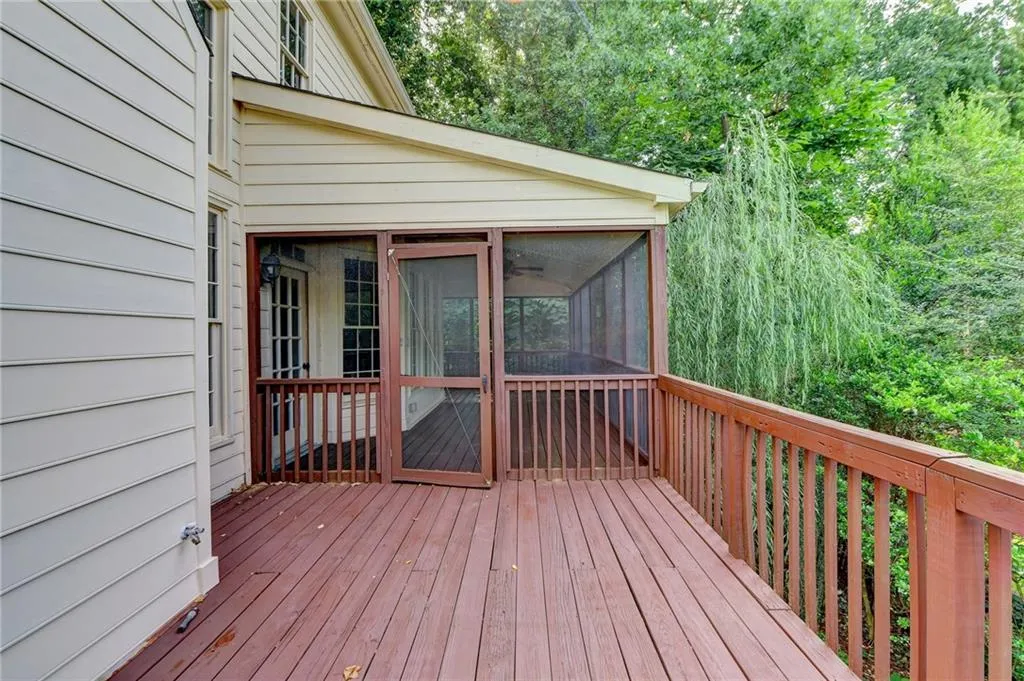 235 Grosvenor Place, Sandy Springs, Georgia 30328, 3 Bedrooms Bedrooms, ,3 BathroomsBathrooms,Residential,Sold,235 Grosvenor Place,7241860