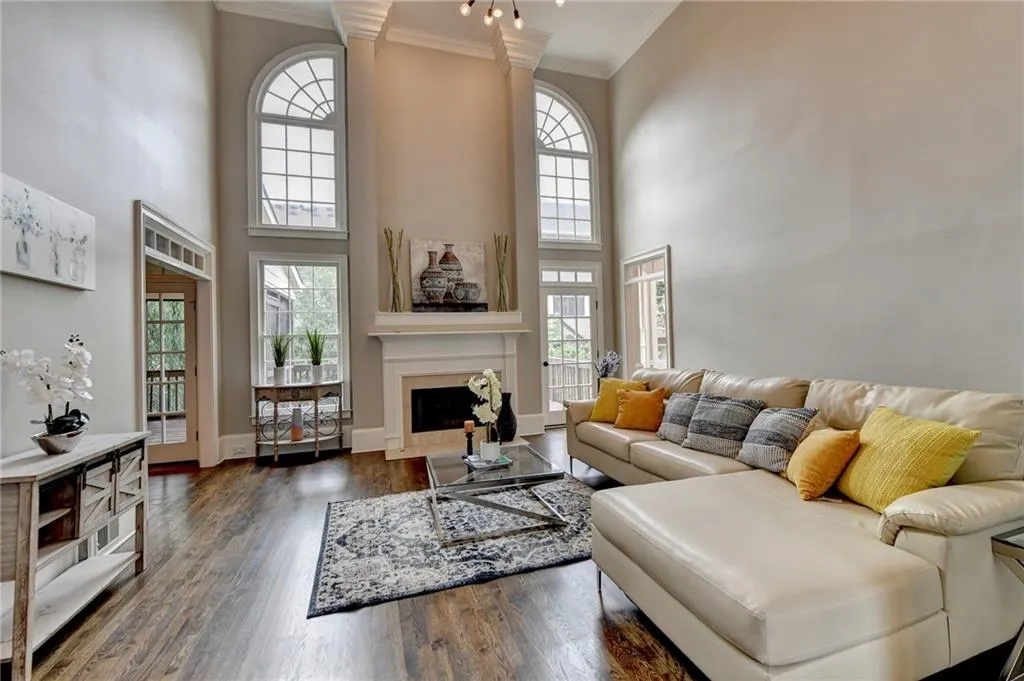 235 Grosvenor Place, Sandy Springs, Georgia 30328, 3 Bedrooms Bedrooms, ,3 BathroomsBathrooms,Residential,Sold,235 Grosvenor Place,7241860