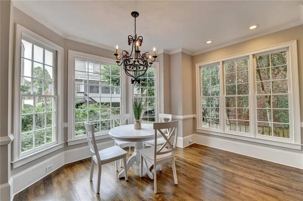 235 Grosvenor Place, Sandy Springs, Georgia 30328, 3 Bedrooms Bedrooms, ,3 BathroomsBathrooms,Residential,Sold,235 Grosvenor Place,7241860