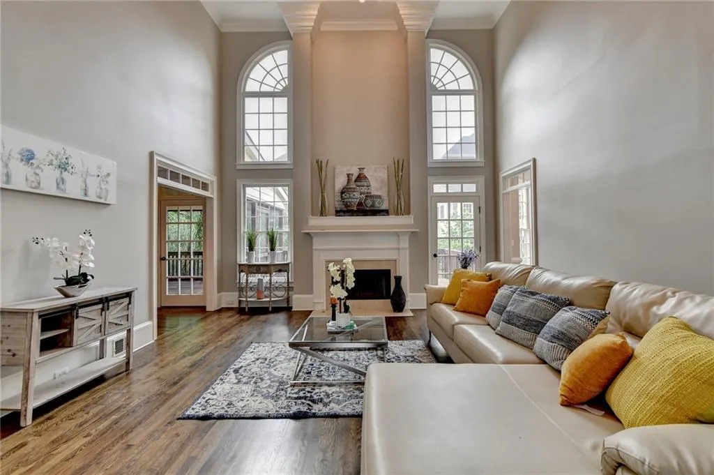 235 Grosvenor Place, Sandy Springs, Georgia 30328, 3 Bedrooms Bedrooms, ,3 BathroomsBathrooms,Residential,Sold,235 Grosvenor Place,7241860