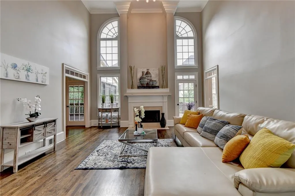 235 Grosvenor Place, Sandy Springs, Georgia 30328, 3 Bedrooms Bedrooms, ,3 BathroomsBathrooms,Residential,Sold,235 Grosvenor Place,7241860