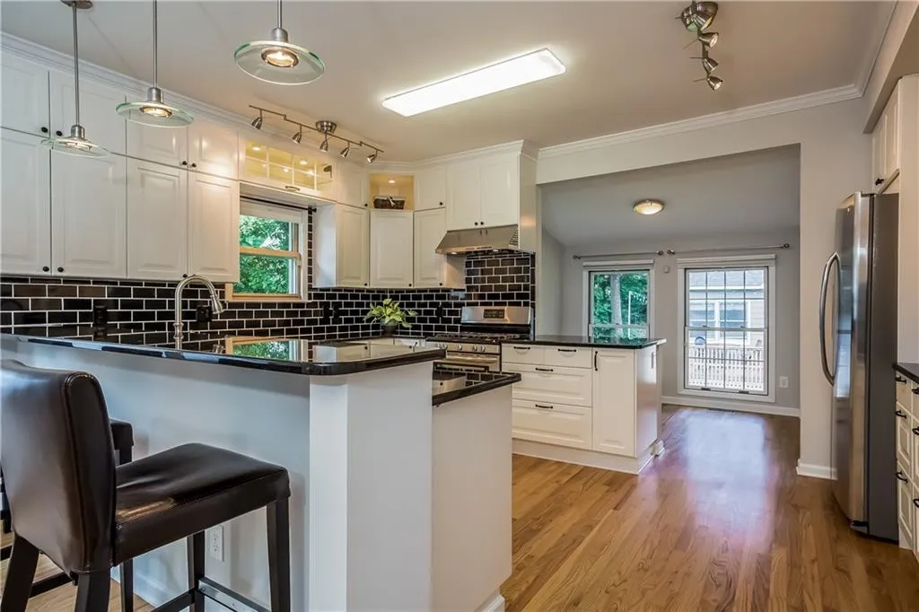 1728 Ridgeway Avenue Nw, Atlanta, Georgia 30318, 2 Bedrooms Bedrooms, ,2 BathroomsBathrooms,Residential,Sold,1728 Ridgeway Avenue Nw,5732475