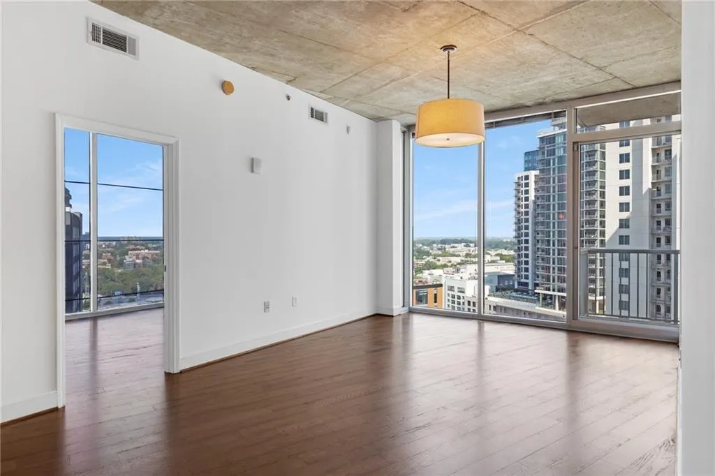 44 Peachtree Place Ne Unit 1924, Atlanta, Georgia 30309, 2 Bedrooms Bedrooms, ,2 BathroomsBathrooms,Residential,For Sale,44 Peachtree Place Ne Unit 1924,7623570