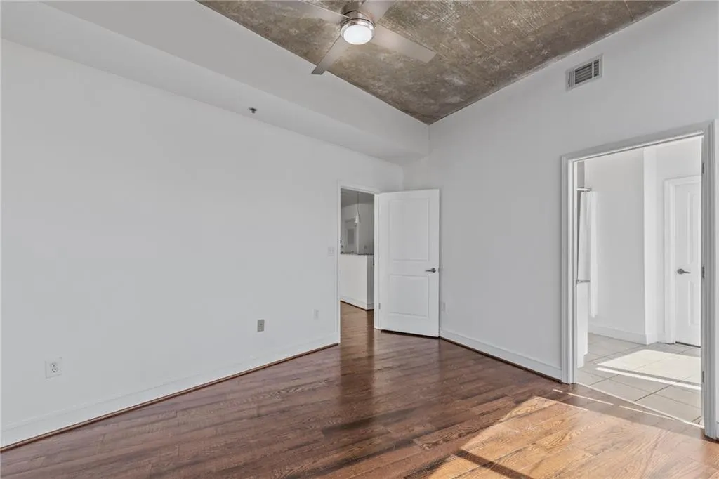 44 Peachtree Place Ne Unit 1924, Atlanta, Georgia 30309, 2 Bedrooms Bedrooms, ,2 BathroomsBathrooms,Residential,For Sale,44 Peachtree Place Ne Unit 1924,7623570