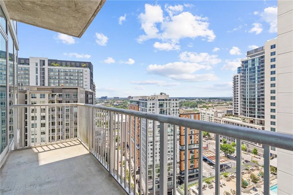 44 Peachtree Place Ne Unit 1924, Atlanta, Georgia 30309, 2 Bedrooms Bedrooms, ,2 BathroomsBathrooms,Residential,For Sale,44 Peachtree Place Ne Unit 1924,7623570