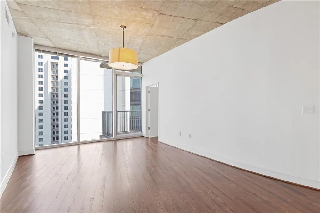 44 Peachtree Place Ne Unit 1924, Atlanta, Georgia 30309, 2 Bedrooms Bedrooms, ,2 BathroomsBathrooms,Residential,For Sale,44 Peachtree Place Ne Unit 1924,7623570
