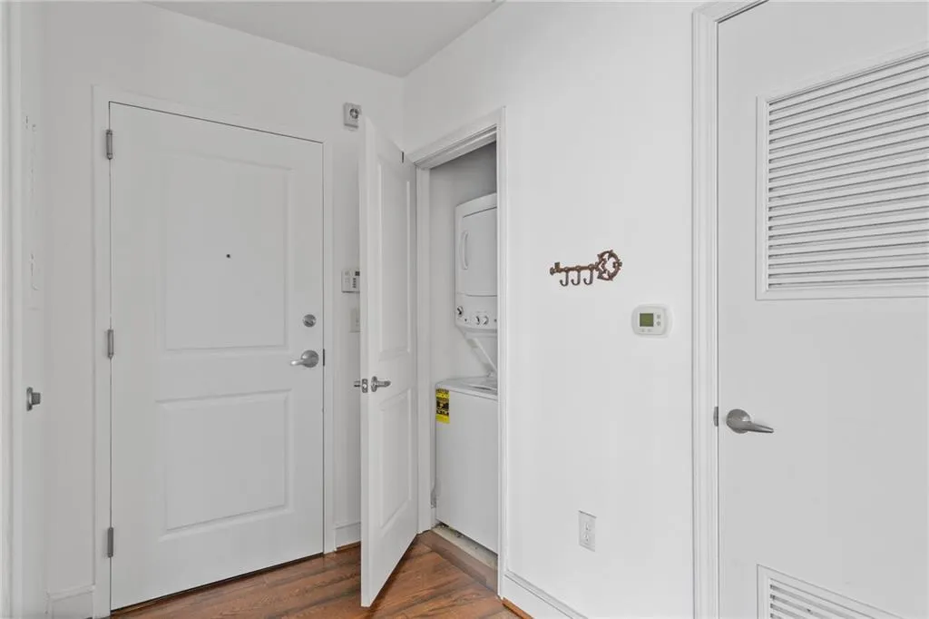 44 Peachtree Place Ne Unit 1924, Atlanta, Georgia 30309, 2 Bedrooms Bedrooms, ,2 BathroomsBathrooms,Residential,For Sale,44 Peachtree Place Ne Unit 1924,7623570