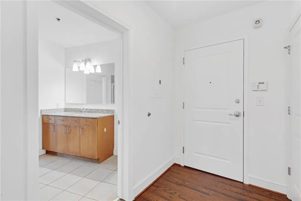 44 Peachtree Place Ne Unit 1924, Atlanta, Georgia 30309, 2 Bedrooms Bedrooms, ,2 BathroomsBathrooms,Residential,For Sale,44 Peachtree Place Ne Unit 1924,7623570