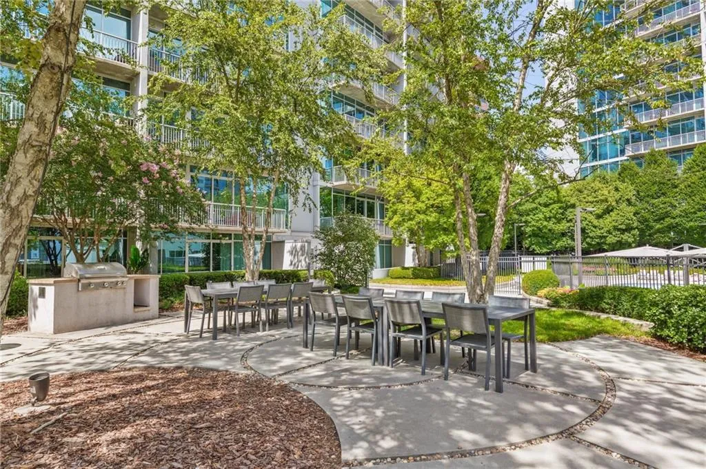 44 Peachtree Place Ne Unit 1924, Atlanta, Georgia 30309, 2 Bedrooms Bedrooms, ,2 BathroomsBathrooms,Residential,For Sale,44 Peachtree Place Ne Unit 1924,7623570