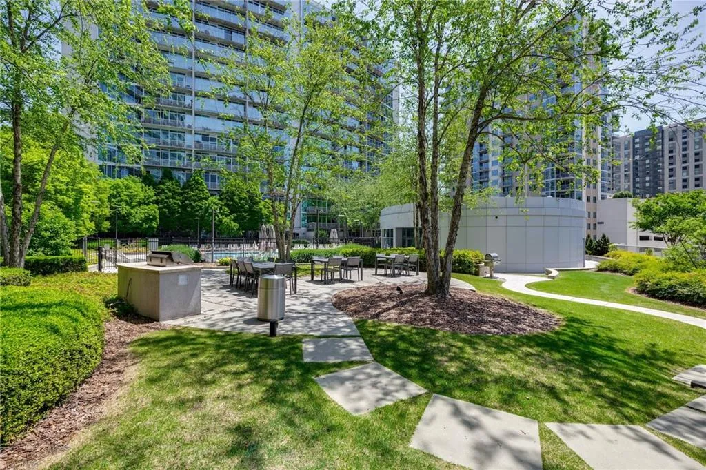 44 Peachtree Place Ne Unit 1924, Atlanta, Georgia 30309, 2 Bedrooms Bedrooms, ,2 BathroomsBathrooms,Residential,For Sale,44 Peachtree Place Ne Unit 1924,7623570