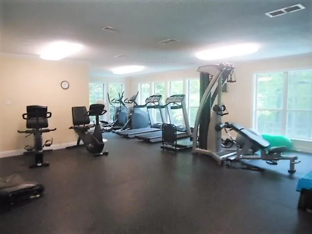 6802 Glenridge Drive Unit J, Sandy Springs, Georgia 30328, 2 Bedrooms Bedrooms, ,2 BathroomsBathrooms,Residential,Sold,6802 Glenridge Drive Unit J,5681273