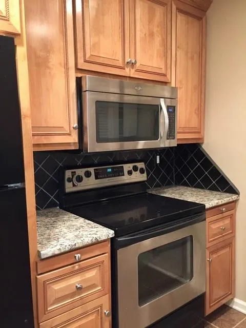 425 Granville Court Ne, Sandy Springs, Georgia 30328, 1 Bedroom Bedrooms, ,1 BathroomBathrooms,Residential,Sold,425 Granville Court Ne,5942159