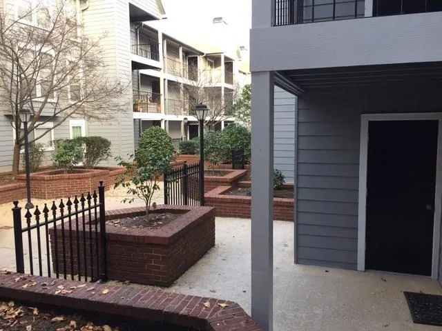 425 Granville Court Ne, Sandy Springs, Georgia 30328, 1 Bedroom Bedrooms, ,1 BathroomBathrooms,Residential,Sold,425 Granville Court Ne,5942159