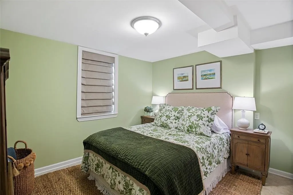 170 Johnson Ferry Road Nw, Sandy Springs, Georgia 30328, 3 Bedrooms Bedrooms, ,3 BathroomsBathrooms,Residential,Sold,170 Johnson Ferry Road Nw,6944405
