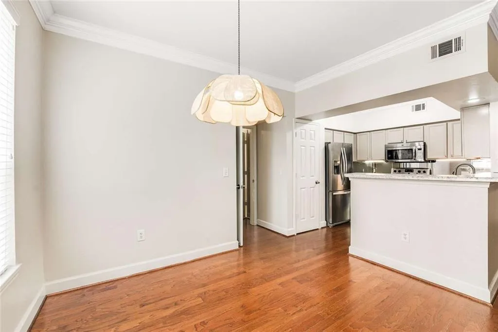 3777 Ne Peachtree Road Unit #1112, Brookhaven, Georgia 30319, 2 Bedrooms Bedrooms, ,2 BathroomsBathrooms,Residential,For Sale,3777 Ne Peachtree Road Unit #1112,7632640