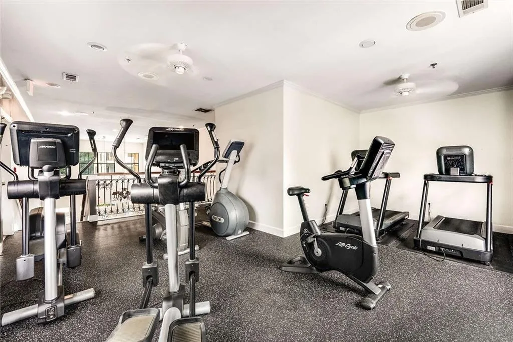 3777 Ne Peachtree Road Unit #1112, Brookhaven, Georgia 30319, 2 Bedrooms Bedrooms, ,2 BathroomsBathrooms,Residential,For Sale,3777 Ne Peachtree Road Unit #1112,7632640