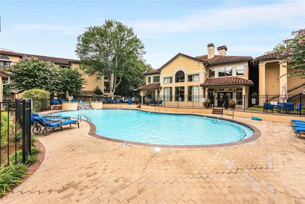 3777 Ne Peachtree Road Unit #1112, Brookhaven, Georgia 30319, 2 Bedrooms Bedrooms, ,2 BathroomsBathrooms,Residential,For Sale,3777 Ne Peachtree Road Unit #1112,7632640
