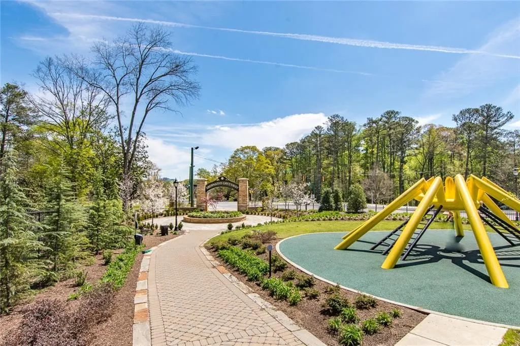 205 River Springs Drive, Sandy Springs, Georgia 30328, 4 Bedrooms Bedrooms, ,3 BathroomsBathrooms,Residential,Sold,205 River Springs Drive,5828848
