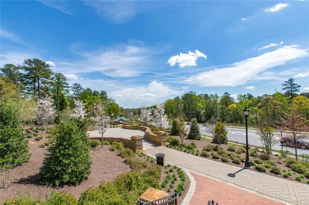 205 River Springs Drive, Sandy Springs, Georgia 30328, 4 Bedrooms Bedrooms, ,3 BathroomsBathrooms,Residential,Sold,205 River Springs Drive,5828848