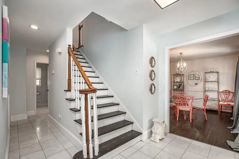 205 River Springs Drive, Sandy Springs, Georgia 30328, 4 Bedrooms Bedrooms, ,3 BathroomsBathrooms,Residential,Sold,205 River Springs Drive,5828848