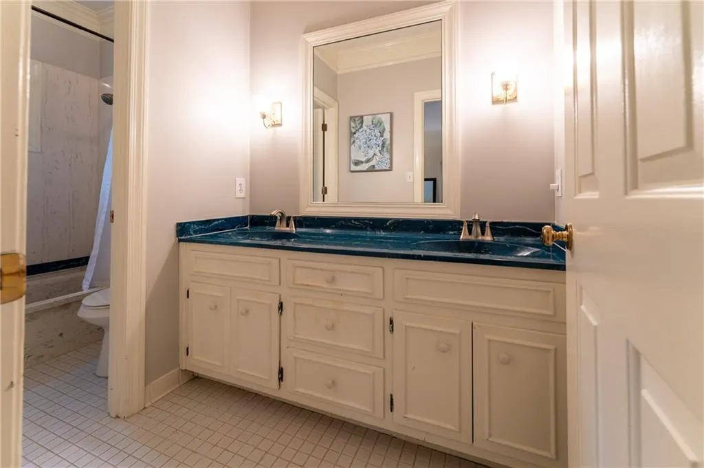 6767 Riverside Drive, Atlanta, Georgia 30328, 5 Bedrooms Bedrooms, ,4 BathroomsBathrooms,Residential,Sold,6767 Riverside Drive,6921099