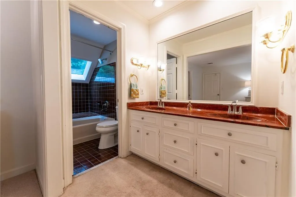 6767 Riverside Drive, Atlanta, Georgia 30328, 5 Bedrooms Bedrooms, ,4 BathroomsBathrooms,Residential,Sold,6767 Riverside Drive,6921099