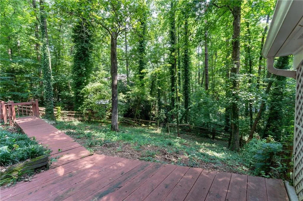 6767 Riverside Drive, Atlanta, Georgia 30328, 5 Bedrooms Bedrooms, ,4 BathroomsBathrooms,Residential,Sold,6767 Riverside Drive,6921099