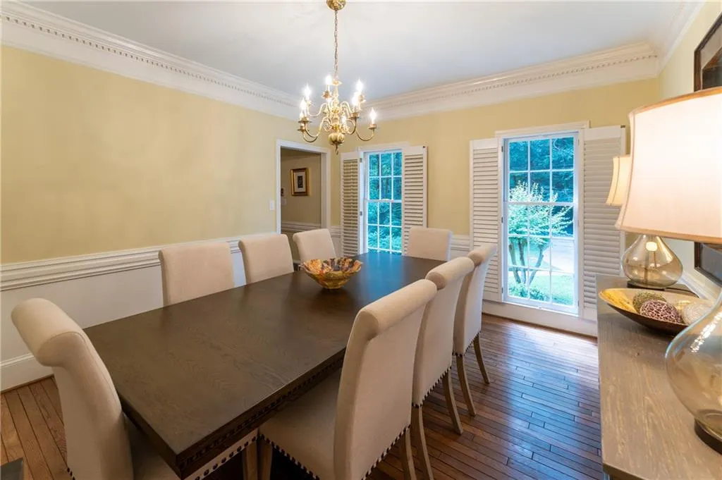6767 Riverside Drive, Atlanta, Georgia 30328, 5 Bedrooms Bedrooms, ,4 BathroomsBathrooms,Residential,Sold,6767 Riverside Drive,6921099