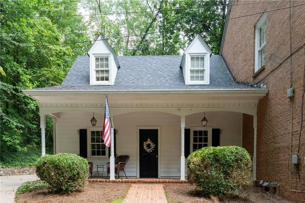 6767 Riverside Drive, Atlanta, Georgia 30328, 5 Bedrooms Bedrooms, ,4 BathroomsBathrooms,Residential,Sold,6767 Riverside Drive,6921099