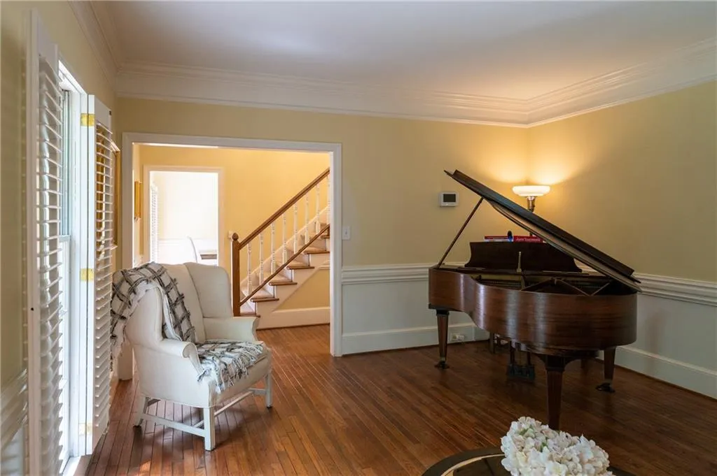 6767 Riverside Drive, Atlanta, Georgia 30328, 5 Bedrooms Bedrooms, ,4 BathroomsBathrooms,Residential,Sold,6767 Riverside Drive,6921099