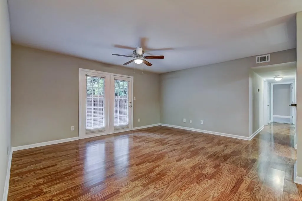 401 Brighton Point, Atlanta, Georgia 30328, 2 Bedrooms Bedrooms, ,2 BathroomsBathrooms,Residential,Sold,401 Brighton Point,5938495