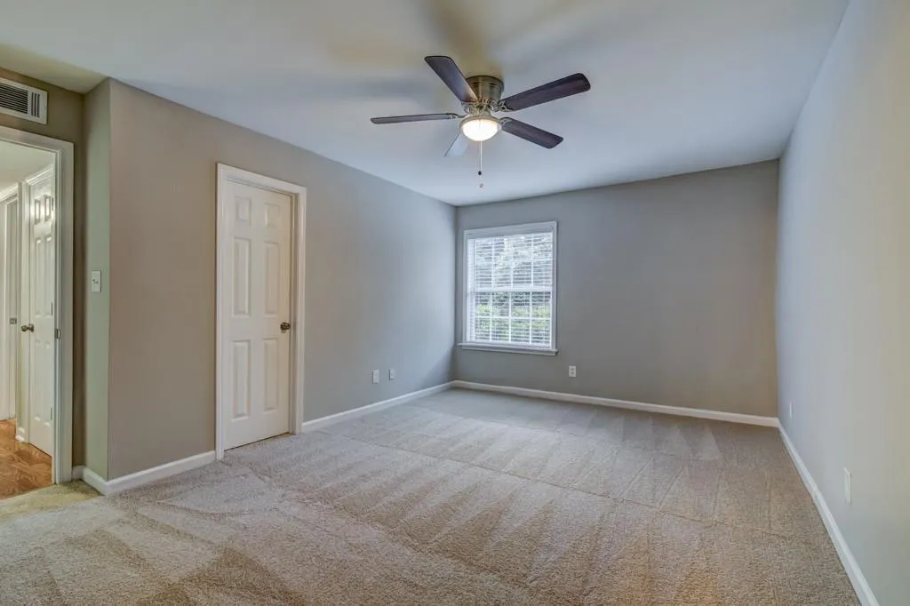 401 Brighton Point, Atlanta, Georgia 30328, 2 Bedrooms Bedrooms, ,2 BathroomsBathrooms,Residential,Sold,401 Brighton Point,5938495