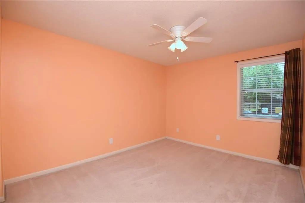 6900 Roswell Road Unit H3, Sandy Springs, Georgia 30328, 3 Bedrooms Bedrooms, ,2 BathroomsBathrooms,Residential,Sold,6900 Roswell Road Unit H3,6015674