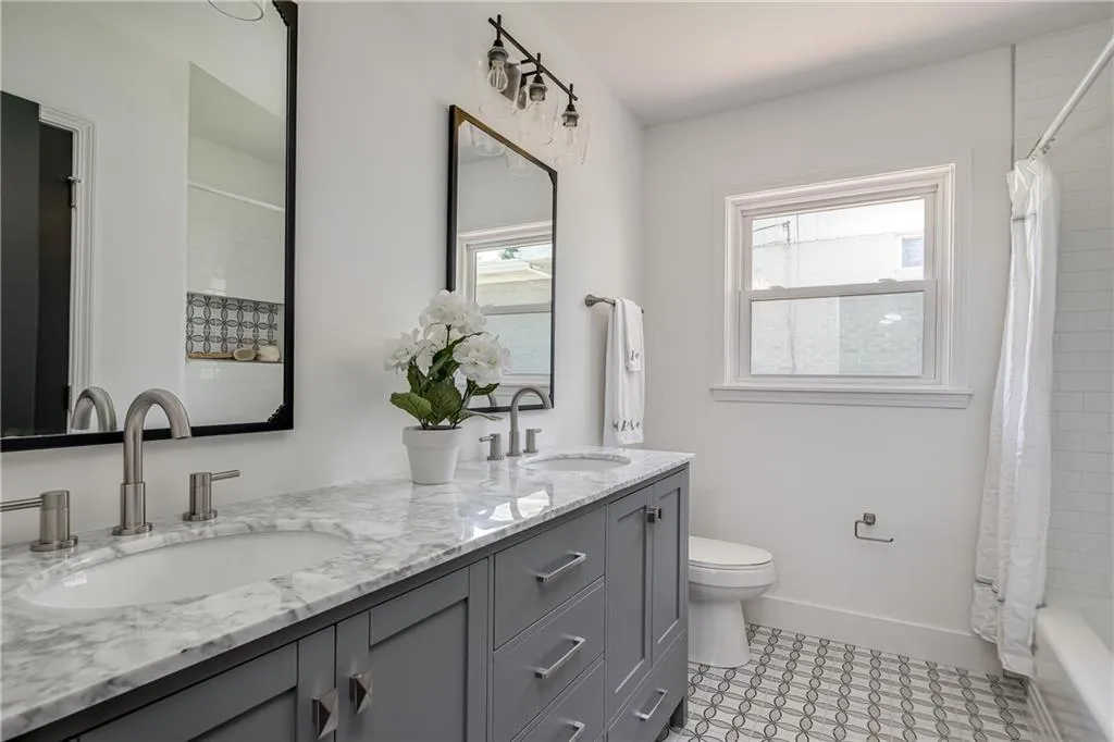 705 Glenforest Road, Atlanta, Georgia 30328, 4 Bedrooms Bedrooms, ,3 BathroomsBathrooms,Residential,Sold,705 Glenforest Road,6878599