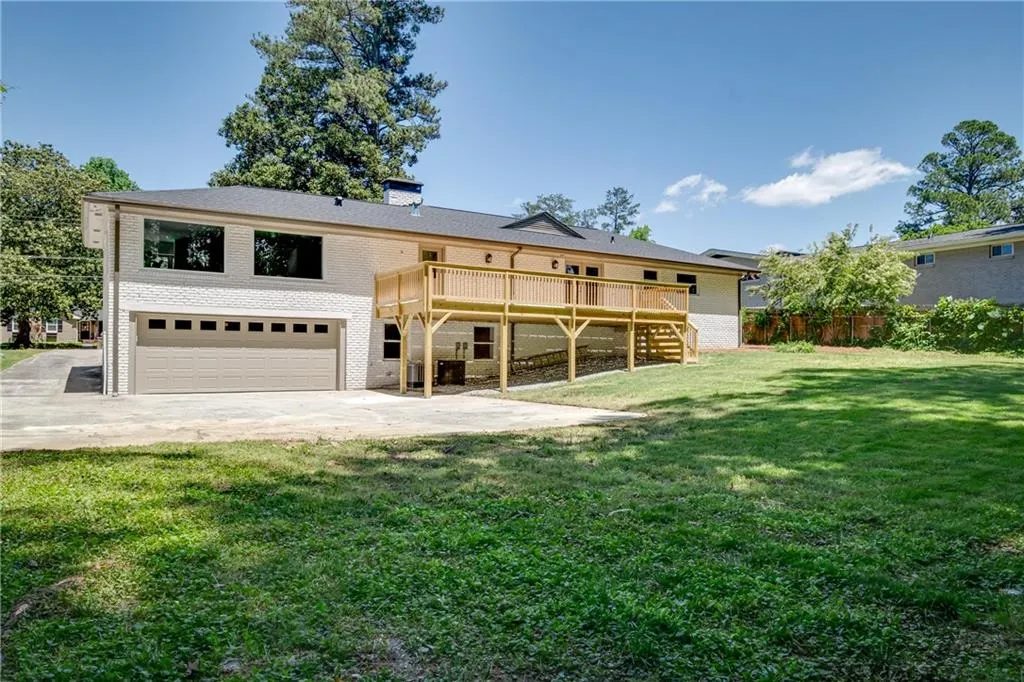 705 Glenforest Road, Atlanta, Georgia 30328, 4 Bedrooms Bedrooms, ,3 BathroomsBathrooms,Residential,Sold,705 Glenforest Road,6878599