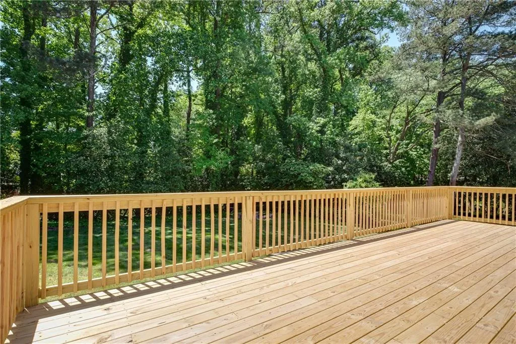 705 Glenforest Road, Atlanta, Georgia 30328, 4 Bedrooms Bedrooms, ,3 BathroomsBathrooms,Residential,Sold,705 Glenforest Road,6878599